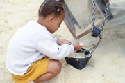 FOX19552 Sandplay